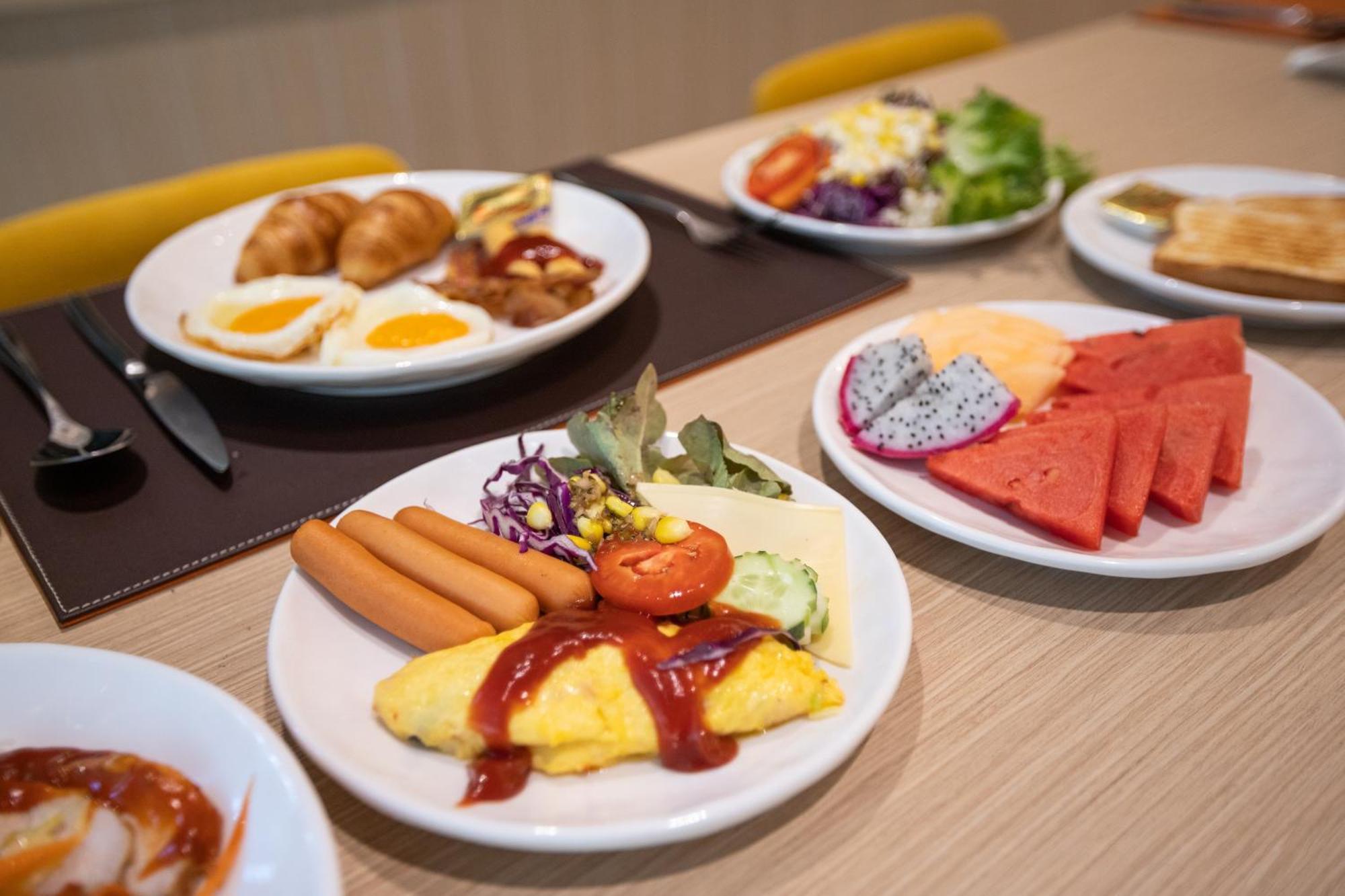 Parkroyal Suites בנגקוק מראה חיצוני תמונה