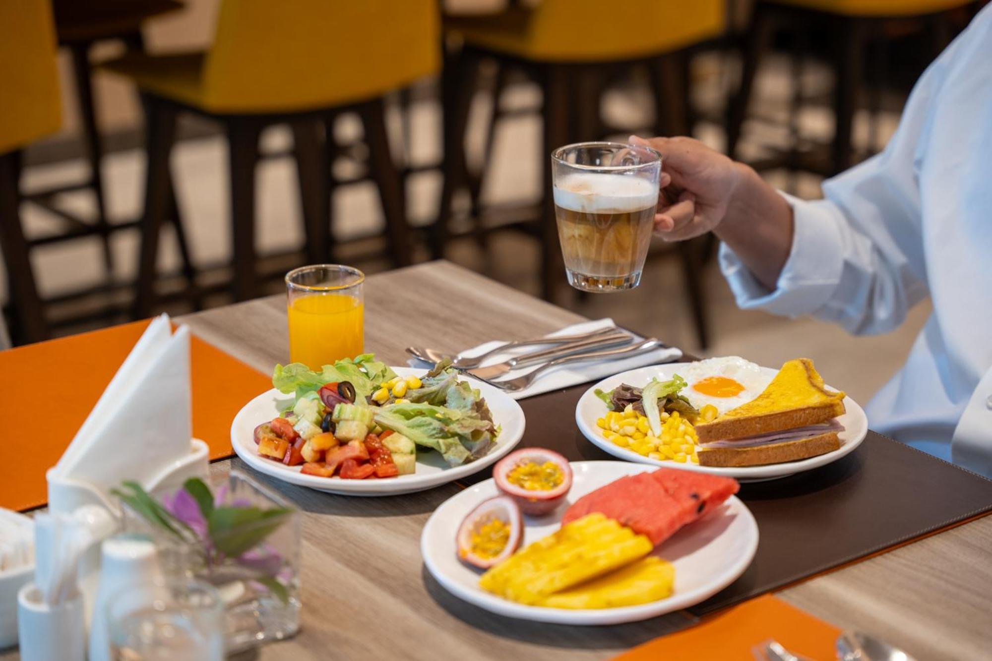 Parkroyal Suites בנגקוק מראה חיצוני תמונה